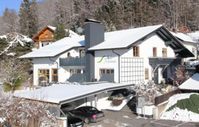 Villa Relax - Ferienwohnungen & Hallenbad & Relaxgarten